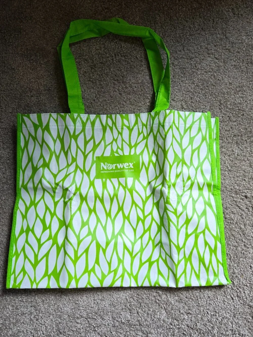 Set of 3 Norwex Tote Bags with Holder